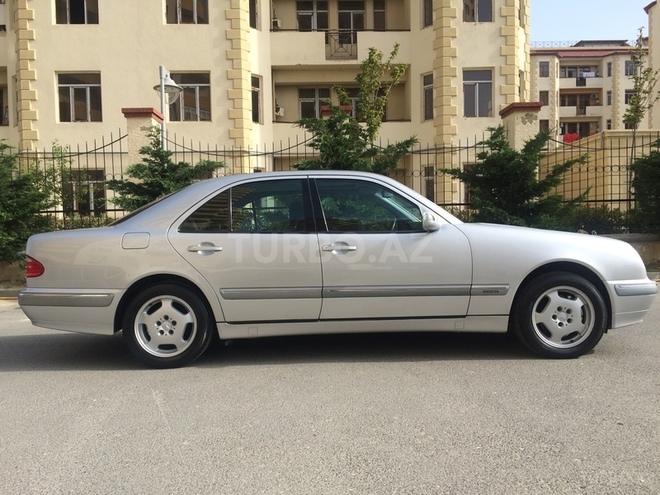 Mercedes E 280 2000, 148,300 km - 2.8 l - Bakı
