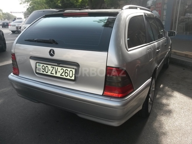 Mercedes C 220 1999, 302,000 km - 2.2 l - Bakı