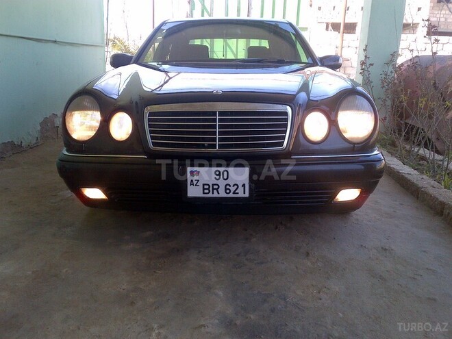 Mercedes E 200 1997, 315,000 km - 2.0 l - Bakı