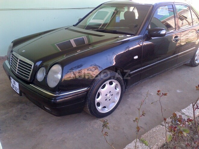 Mercedes E 200 1997, 315,000 km - 2.0 l - Bakı