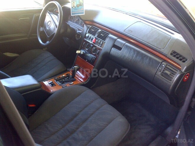 Mercedes E 200 1997, 315,000 km - 2.0 l - Bakı