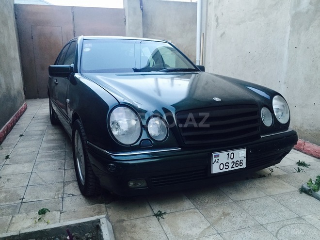 Mercedes E 230 1996, 350,000 km - 2.3 l - Bakı