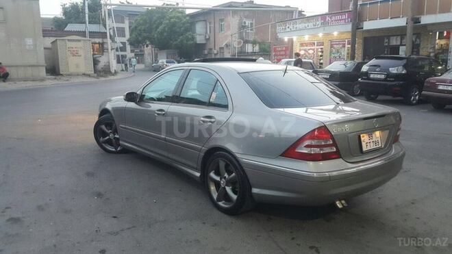 Mercedes C 250 2005, 176,000 km - 2.5 l - Bakı