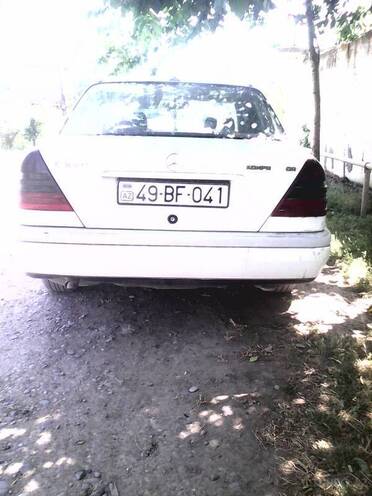 Mercedes A 200 1993, 220 km - 1.7 l - Saatlı