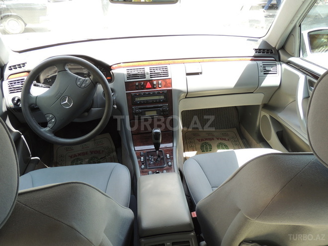 Mercedes E 240 2000, 294,000 km - 2.4 л - Bakı