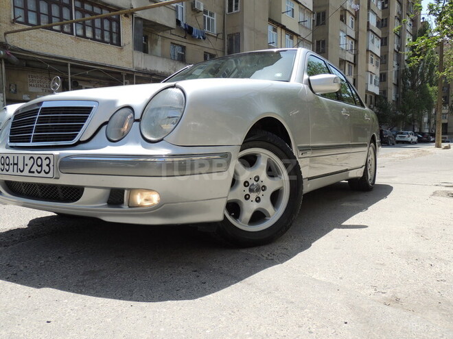 Mercedes E 240 2000, 294,000 km - 2.4 л - Bakı