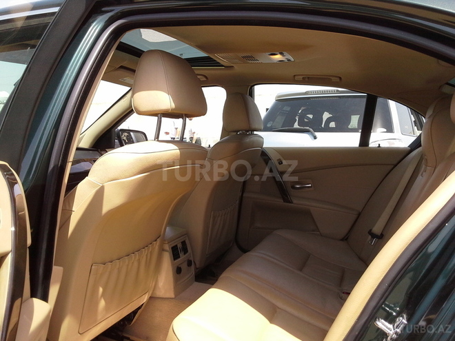 BMW 530 2004, 240,000 km - 3.0 l - Bakı