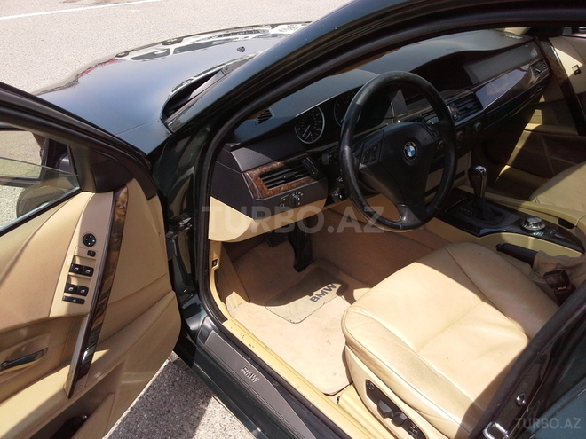 BMW 530 2004, 240,000 km - 3.0 l - Bakı