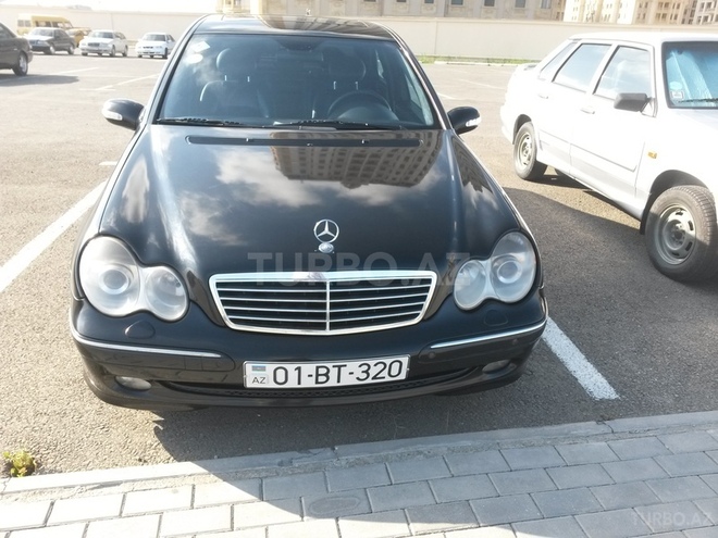 Mercedes C 320 2000, 270,000 km - 3.2 l - Bakı