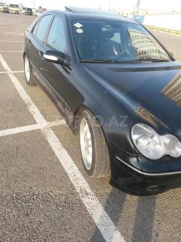 Mercedes C 320 2000, 270,000 km - 3.2 l - Bakı