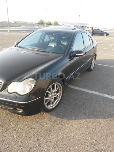 Mercedes C 320 2000, 270,000 km - 3.2 l - Bakı