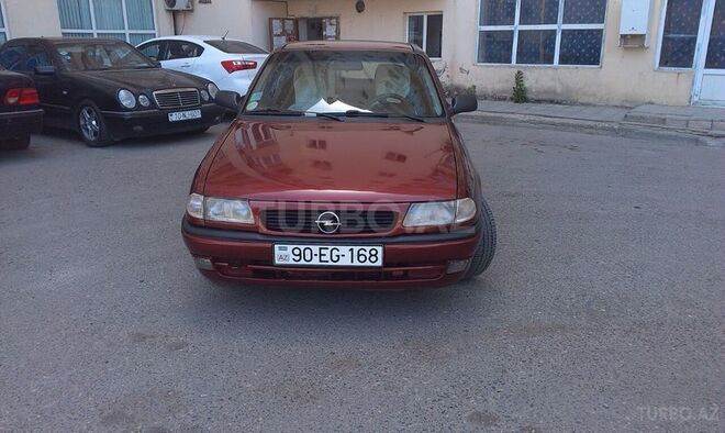 Opel Astra 1997, 231,000 km - 1.6 l - Sumqayıt