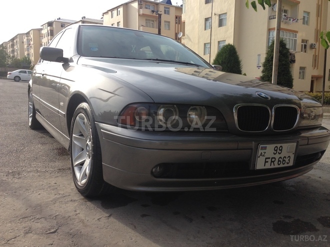 BMW 525 2002, 132,600 km - 2.5 l - Bakı