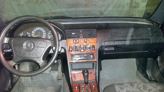 Mercedes C 180 1999, 260,000 km - 1.8 л - Bakı