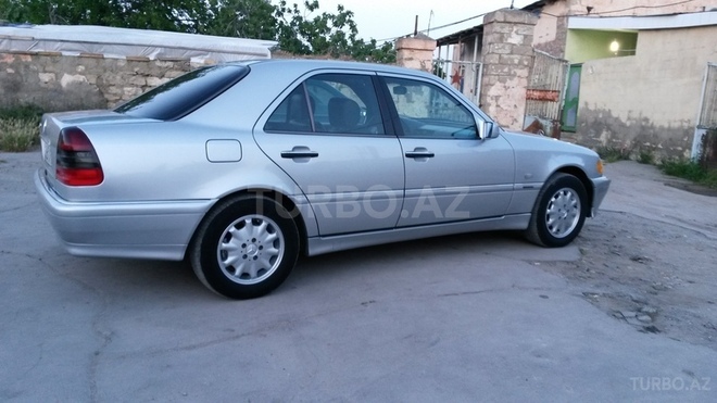 Mercedes C 180 1999, 260,000 km - 1.8 л - Bakı