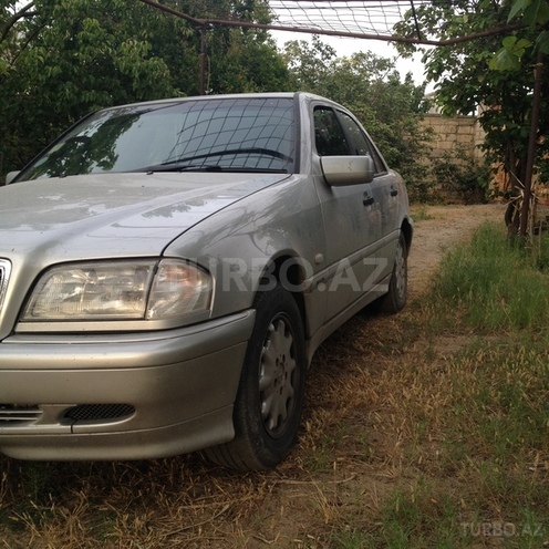 Mercedes C 220 1998, 270,000 km - 2.2 l - Sumqayıt