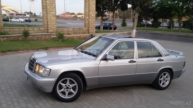 Mercedes 190 1991, 255,000 km - 2.6 l - Bakı