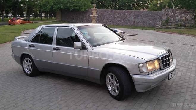Mercedes 190 1991, 255,000 km - 2.6 l - Bakı
