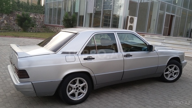Mercedes 190 1991, 255,000 km - 2.6 l - Bakı