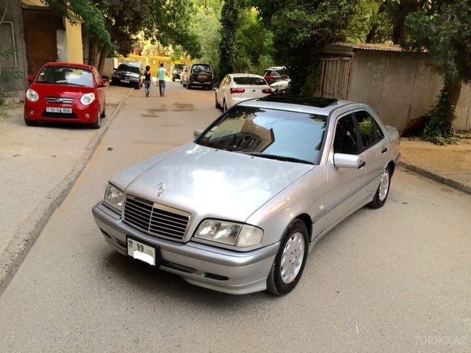 Mercedes C 200 1998, 175,000 km - 2.0 л - Bakı