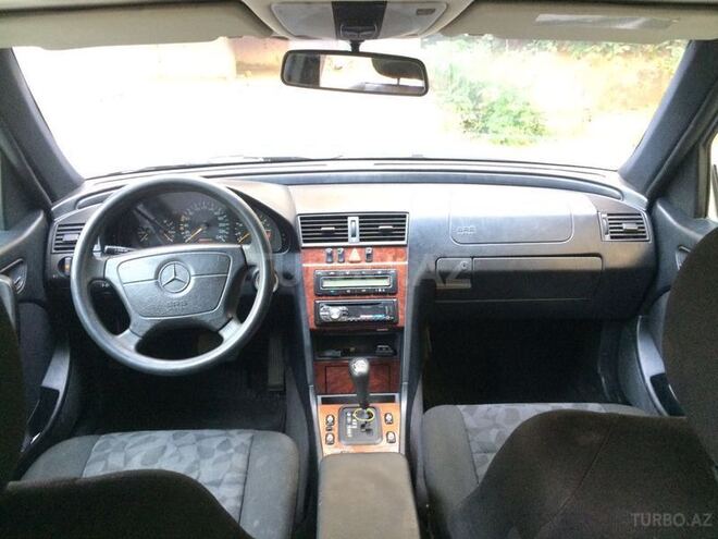 Mercedes C 200 1998, 175,000 km - 2.0 л - Bakı
