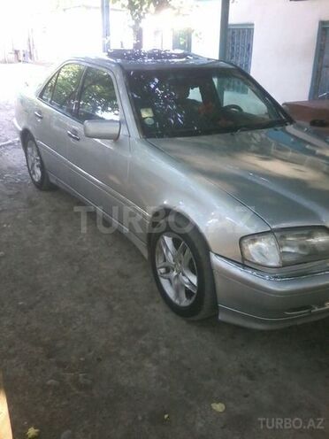 Mercedes C 250 1997, 267,400 km - 2.5 l - Bakı