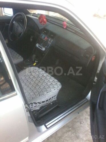 Mercedes C 250 1997, 267,400 km - 2.5 l - Bakı