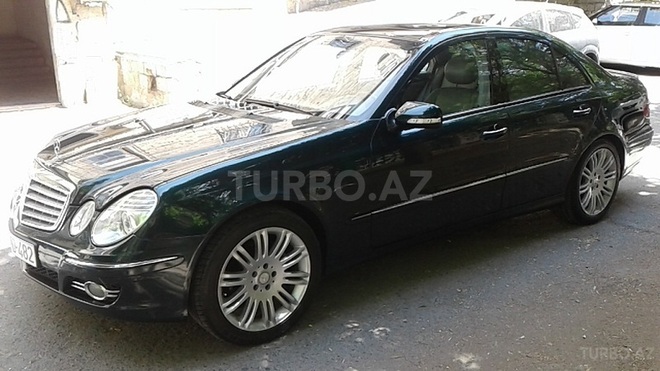 Mercedes E 240 2002, 210,000 km - 2.6 l - Bakı