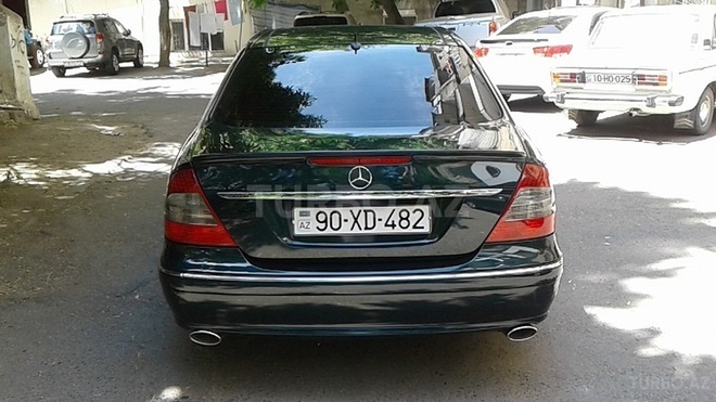 Mercedes E 240 2002, 210,000 km - 2.6 l - Bakı