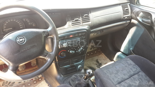Opel Vectra 1997, 230,000 km - 1.8 l - Bakı