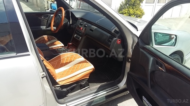 Mercedes E 230 1997, 348,555 km - 2.3 l - Bakı