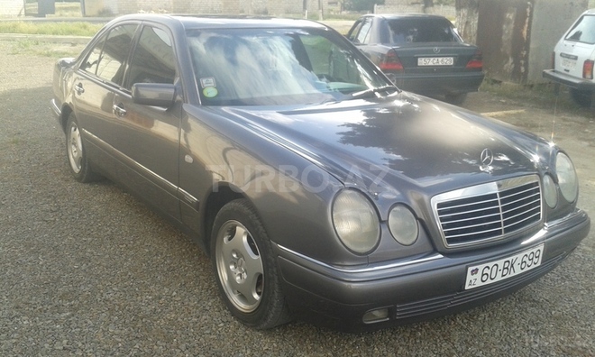 Mercedes E 230 1995, 301,000 km - 2.3 л - Şəmkir