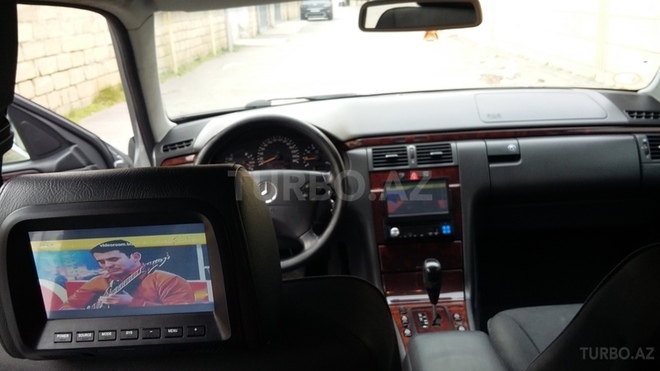 Mercedes E 240 2001, 275,600 km - 2.4 л - Bakı