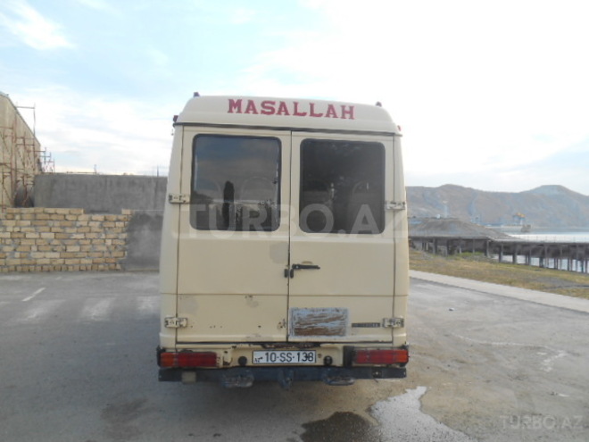 Mercedes  1990, 567,550 km - 2.9 l - Mingəçevir