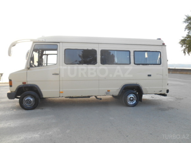 Mercedes  1990, 567,550 km - 2.9 l - Mingəçevir