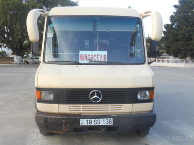 Mercedes  1990, 567,550 km - 2.9 l - Mingəçevir