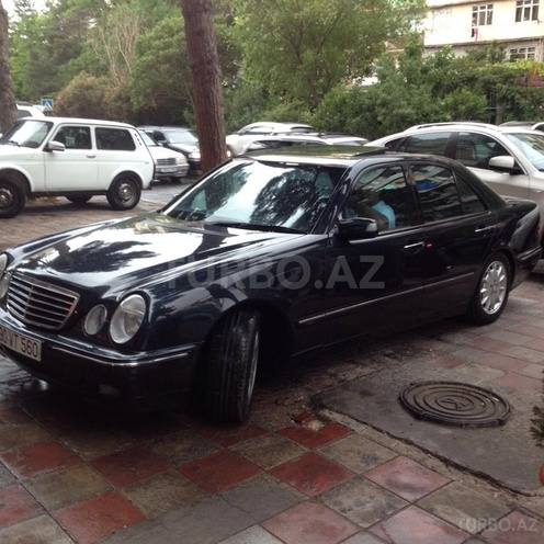 Mercedes E 270 2000, 198,200 km - 2.7 l - Bakı