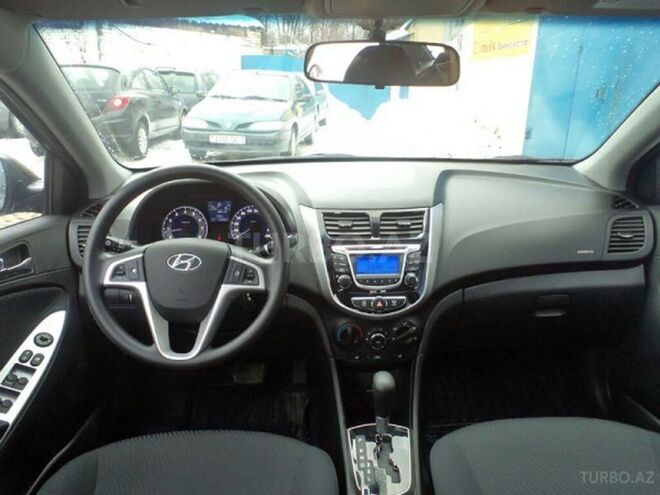 Hyundai Accent 2012, 75,000 km - 1.6 л - Bakı