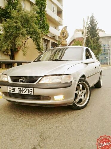 Opel Vectra 1998, 290,000 km - 2.0 l - Bakı