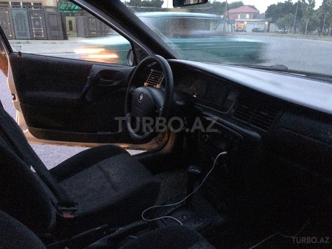 Opel Vectra 1998, 290,000 km - 2.0 l - Bakı