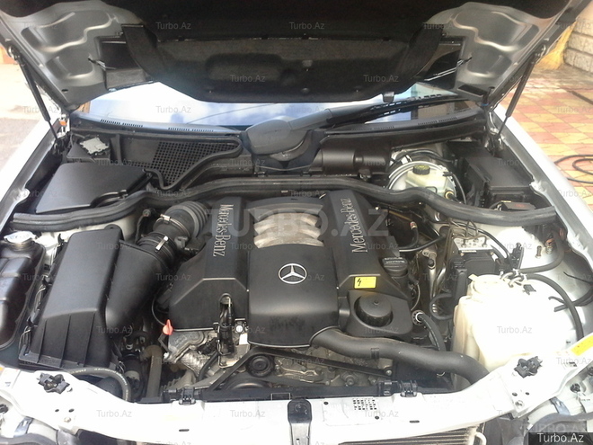 Mercedes E 320 2001, 90,128 km - 3.2 l - Bakı