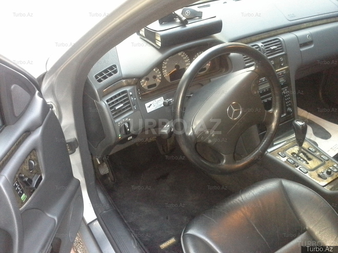 Mercedes E 320 2001, 90,128 km - 3.2 l - Bakı