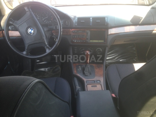 BMW 525 1999, 281,000 km - 2.5 l - Bakı