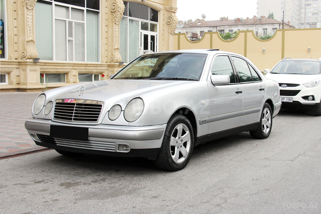 Mercedes E 280 1998, 303,000 km - 2.8 l - Bakı