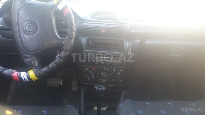 Opel Astra 1994, 185,000 km - 1.6 л - Bakı