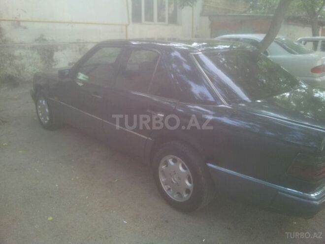 Mercedes E 250 1992, 530,000 km - 2.5 l - Bakı