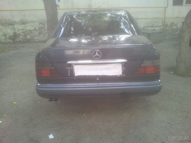 Mercedes E 250 1992, 530,000 km - 2.5 l - Bakı