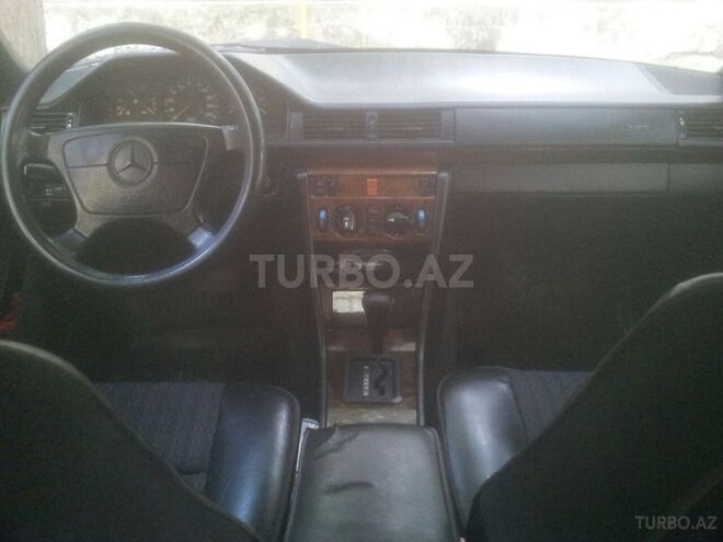 Mercedes E 250 1992, 530,000 km - 2.5 l - Bakı