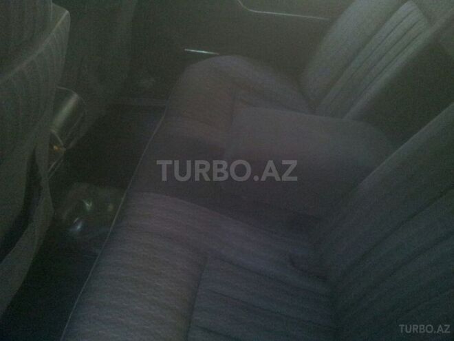 Mercedes E 250 1992, 530,000 km - 2.5 l - Bakı
