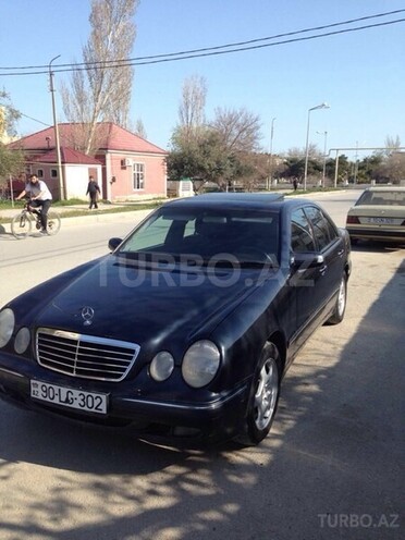 Mercedes E 220 2000, 435,000 km - 2.2 l - Bakı